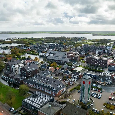 De Tulpentoren Bed & Breakfast *