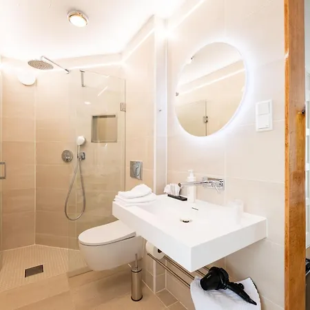 De Tulpentoren Bed & Breakfast 4*