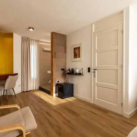 Bed & Breakfast De Tulpentoren