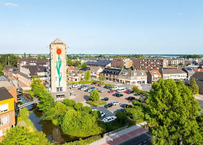 De Tulpentoren Bed and breakfast Roelofarendsveen